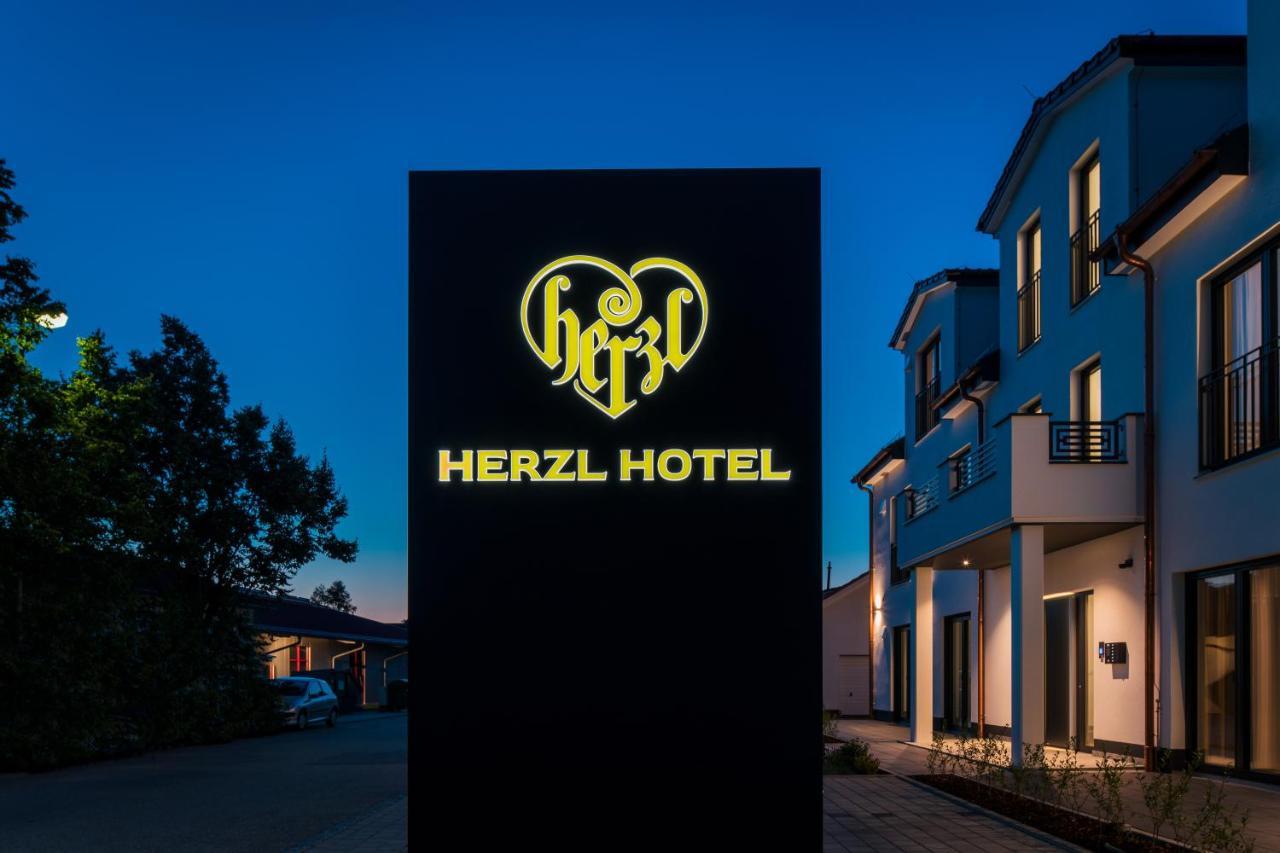 Herzl Hotel Bei Erding Forstern Екстериор снимка
